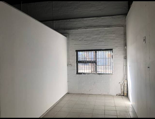 1,608M² WAREHOUSE TO LET IN AIRPORT INDUSTRIA